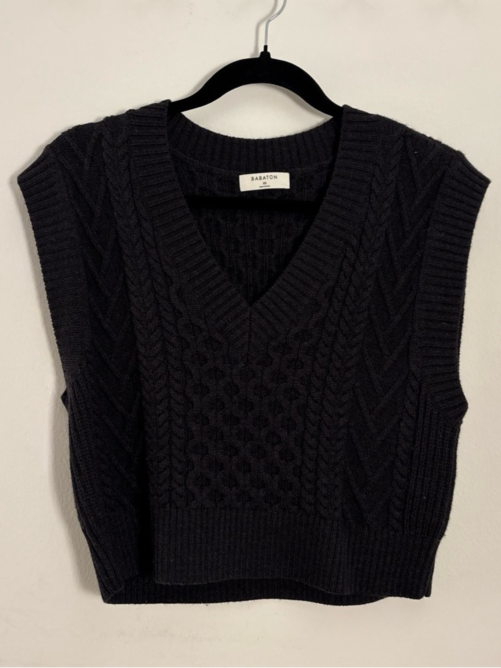Aritzia Navy Blue Cable-Knit Cropped Sweater Vest